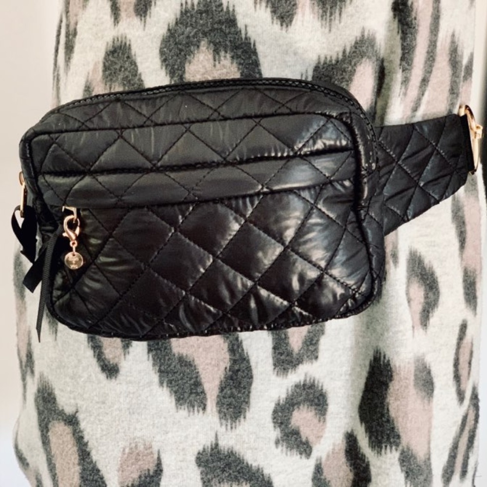 Gifts for her ... NEW IN. Black Fanny Pack - Crossbody - Bum Bag